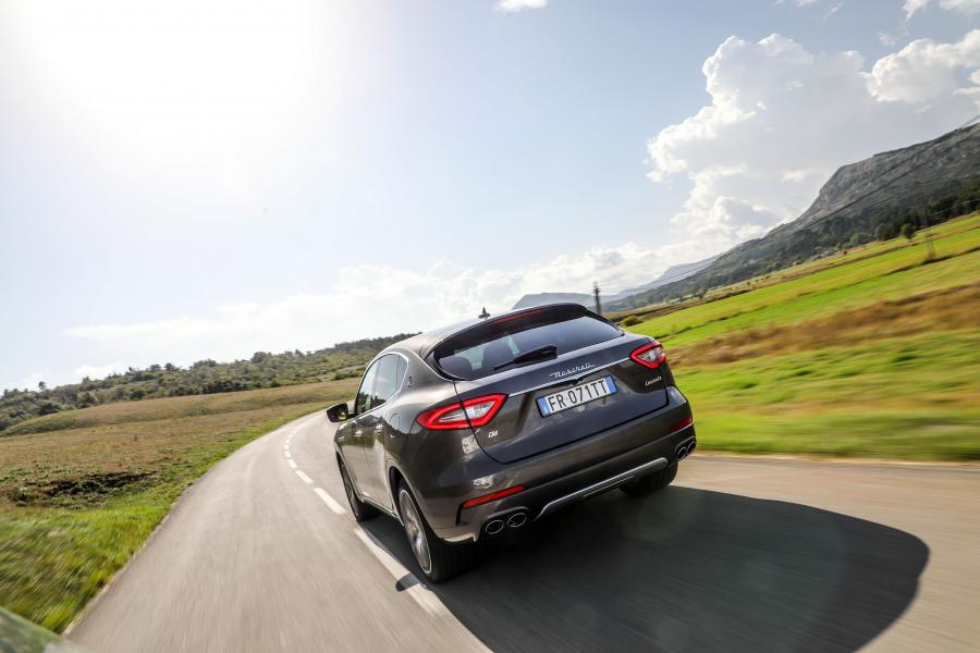  Maserati Levante GranLusso 2018 года  (фото 2 из 23)